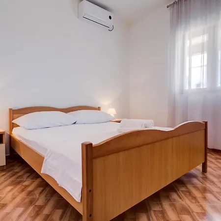 Love Apartments Zecevo Exterior photo