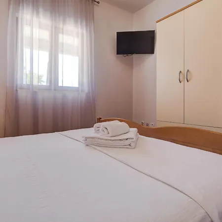 Love Apartments Zecevo Exterior photo